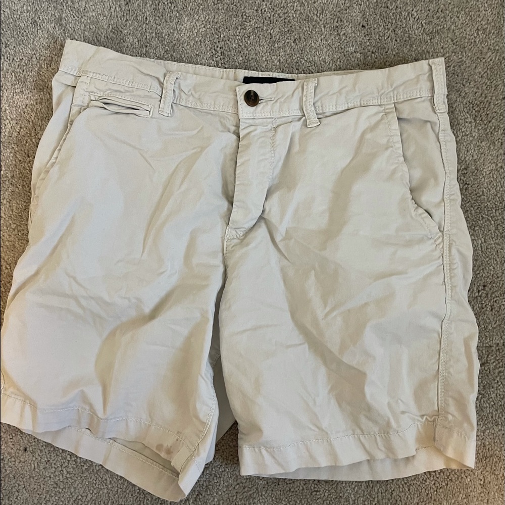 American Eagle khaki shorts